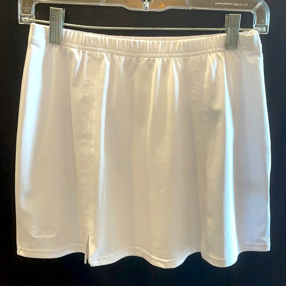 Bollé extra dry-white tennis skirt